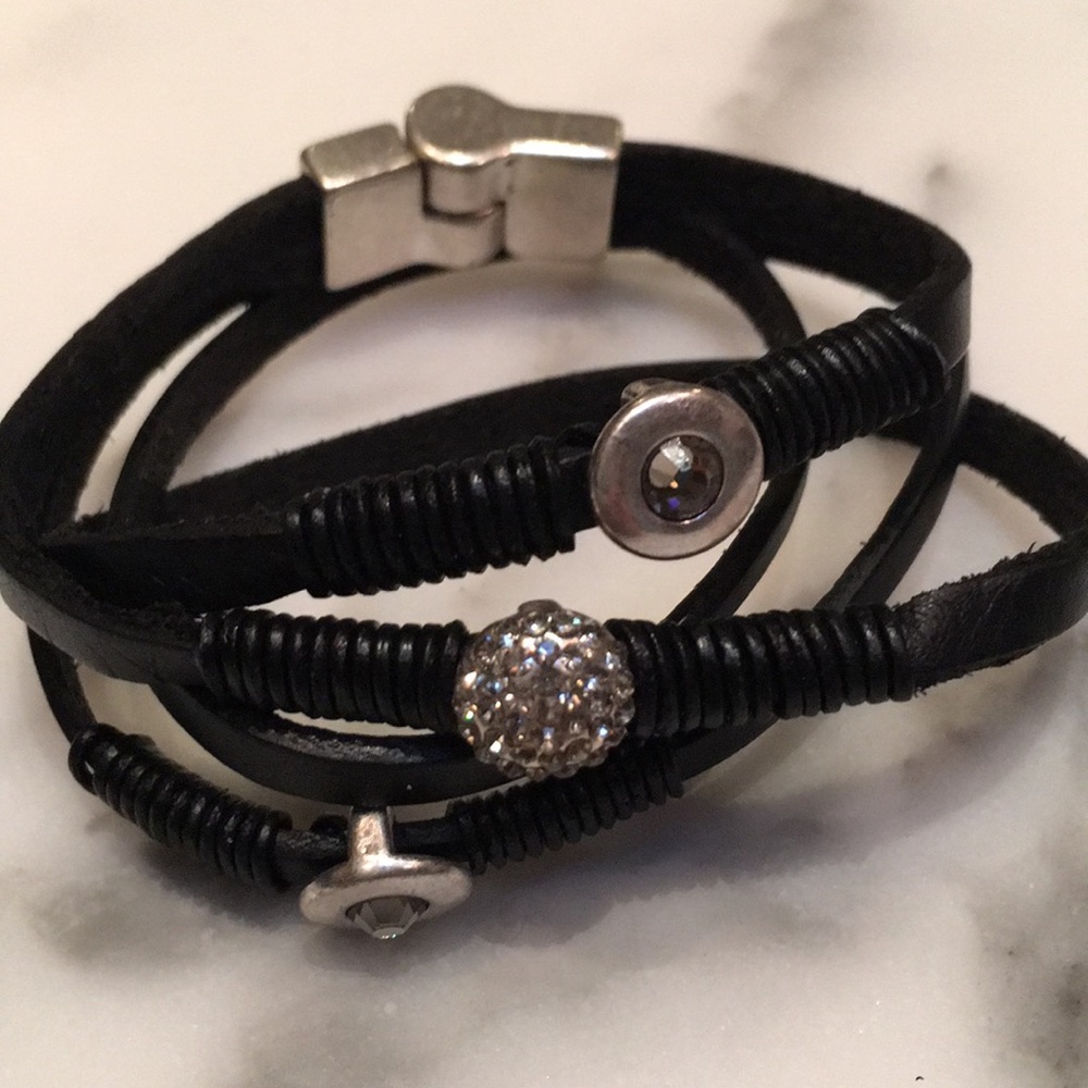 NWT Leather Wrap Bracelet